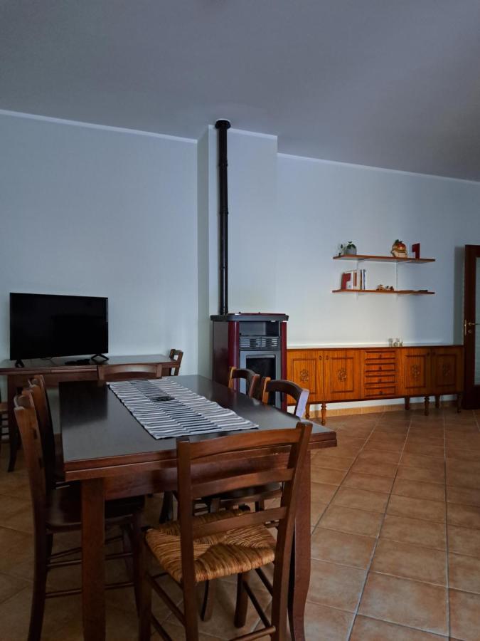 La Casa Di Mezzo-Affitti Brevi-Zona Ospedali Villa Busso Bagian luar foto